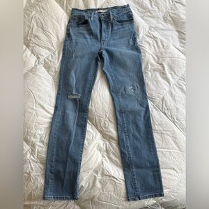 Levi’s High rise Straight Distressed Jeans